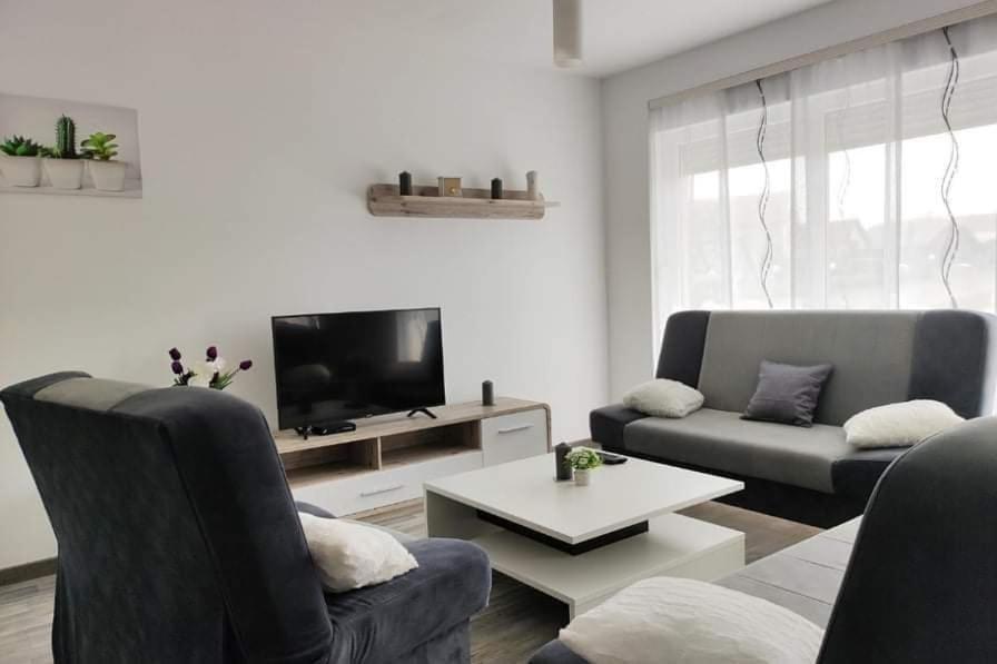 M&S&N Appartement Grabovac  Buitenkant foto