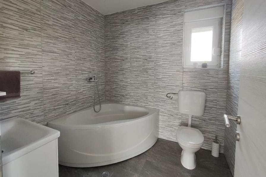 M&S&N Appartement Grabovac  Buitenkant foto