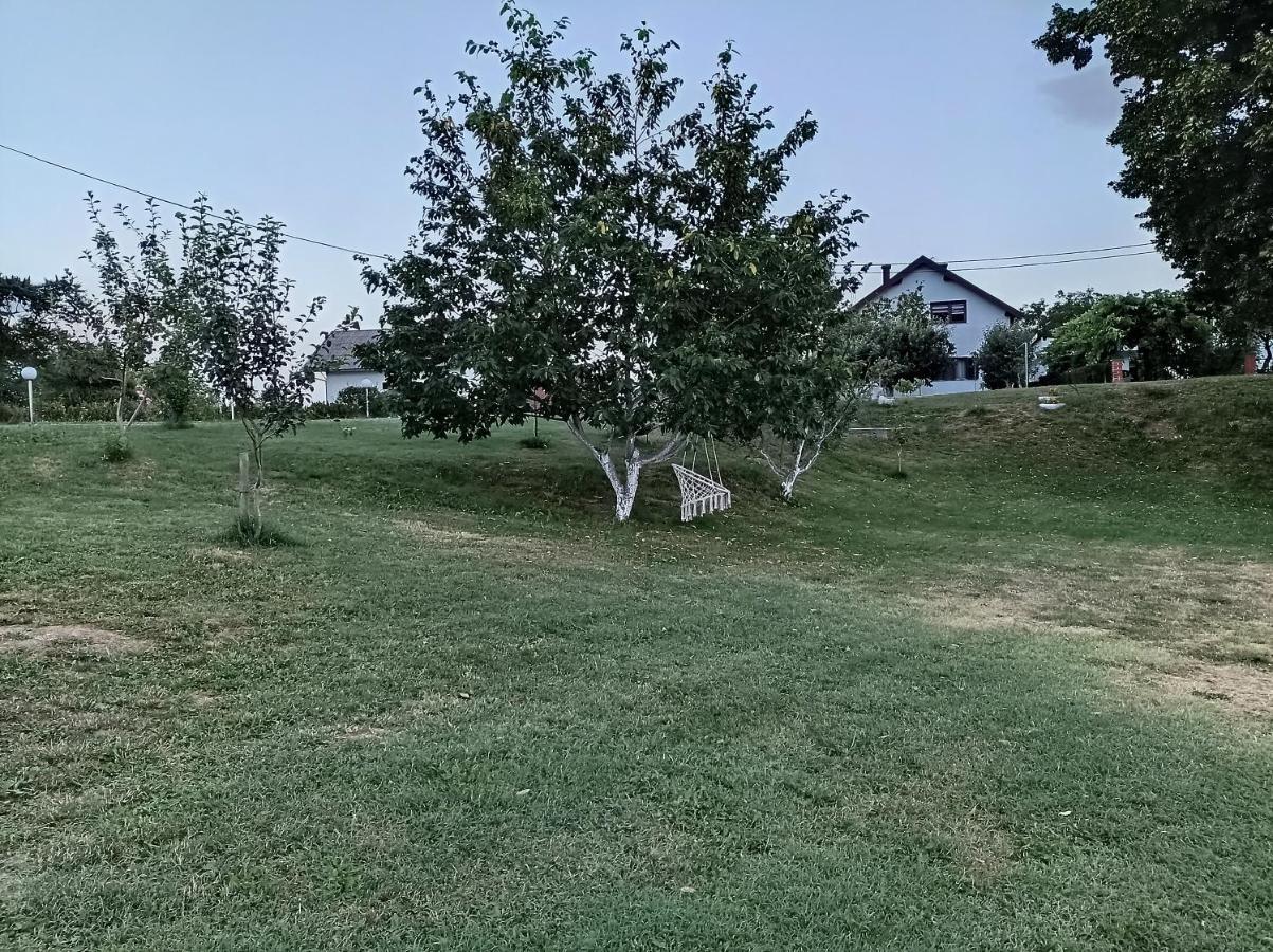 M&S&N Appartement Grabovac  Buitenkant foto