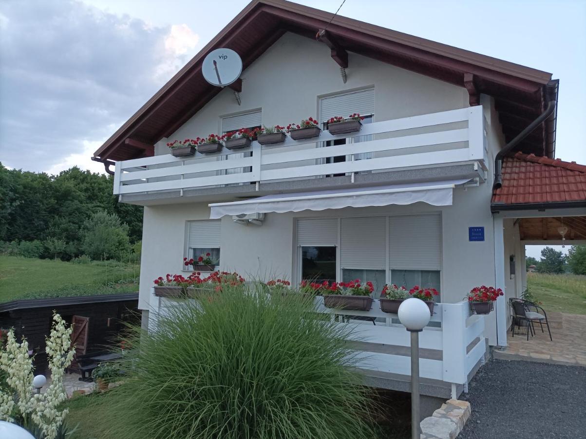 M&S&N Appartement Grabovac  Buitenkant foto